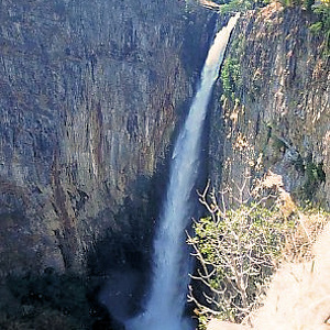 Водопад Каламбо