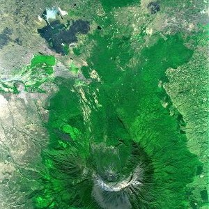 Ngurdoto Crater