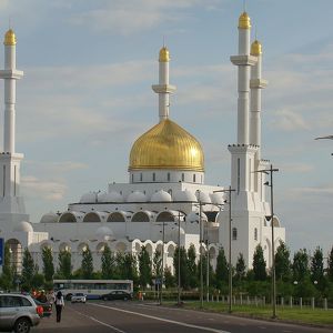 努爾阿斯塔納清真寺