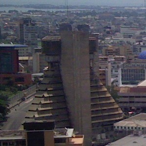 Ла-Пирамида (здание)