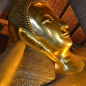 Храм Спящего Будды Ват Пхо в Бангкоке