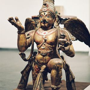 Скульптура Гаруды
